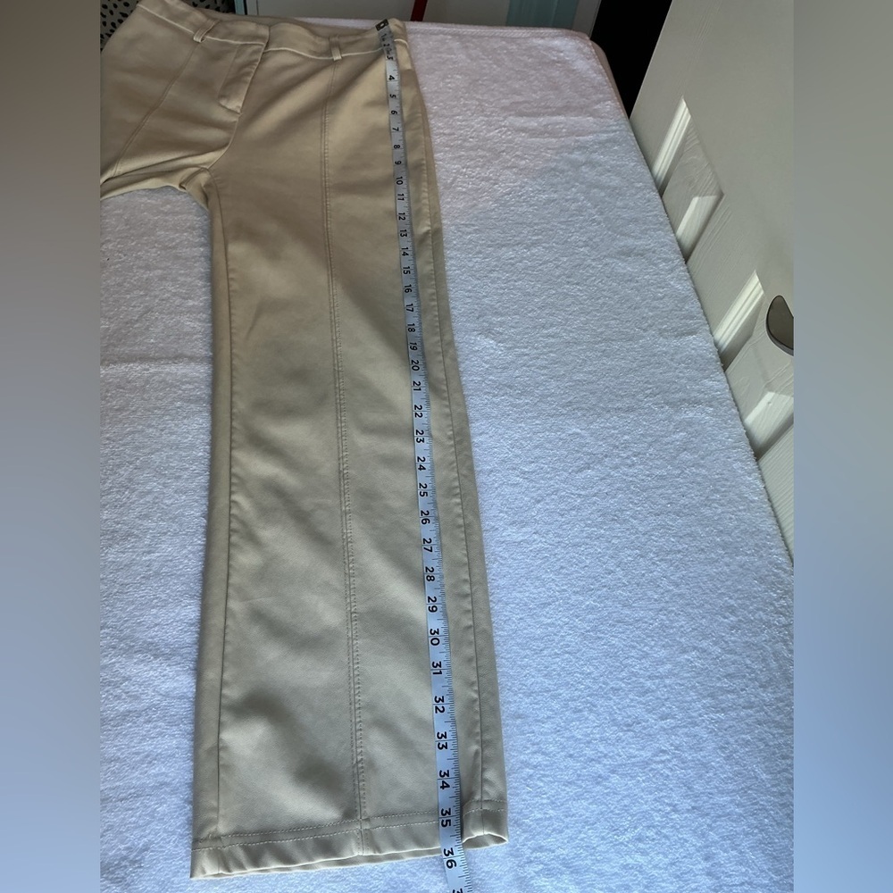 Elegant Cream Women's Pants XS - Picture 15 of 16